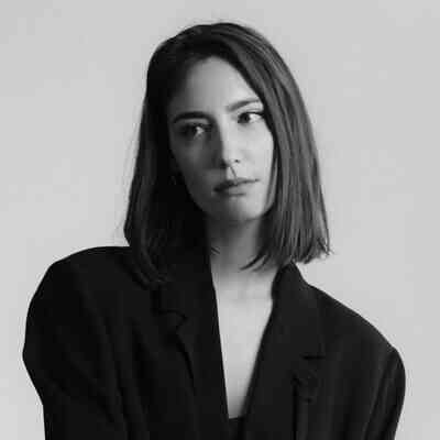 AMELIE LENS