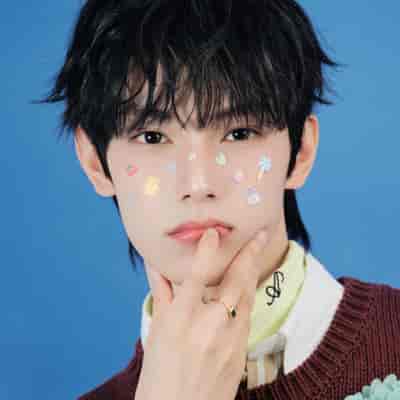 Chuei Li-yu, Kang Woo-jin