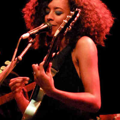 CORINNE BAILEY RAE