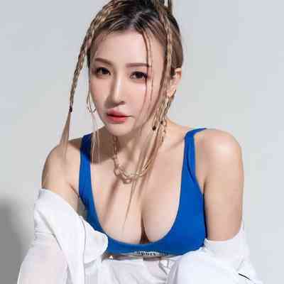 DJ Sharon