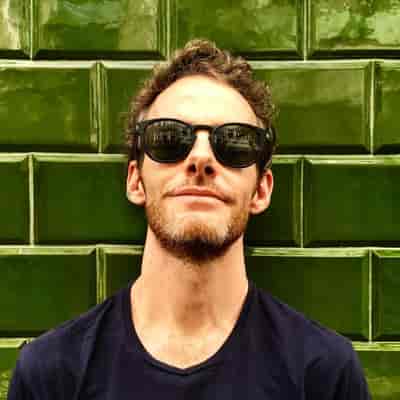 HEADROOM B2B GEOMETRIC FLUX