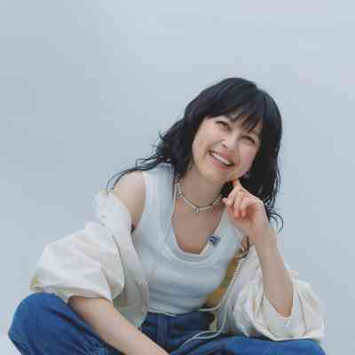 岸谷香