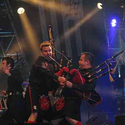 RED HOT CHILLI PIPERS