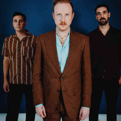 TWO DOOR CINEMA CLUB